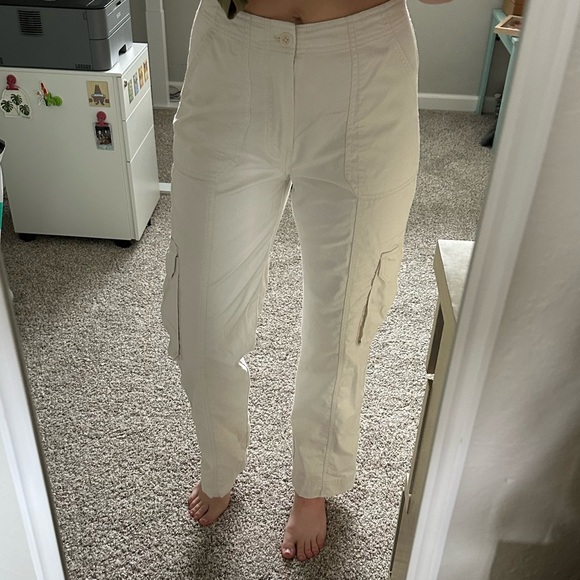Abercrombie & Fitch White Cargos Size 27/4 - Picture 5 of 8